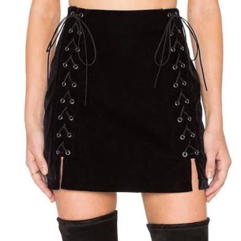 endless rose black lace up velvet skirt